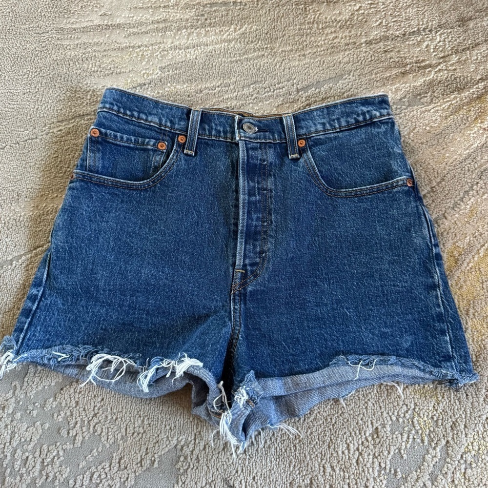 Levi’s premium denim shorts ribacage jean shorts high rise button fly Size 30 - Picture 2 of 13